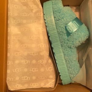 UGG Fluffita in blue